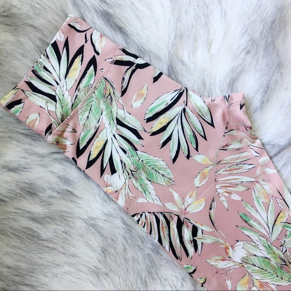 NWT {MINKPINK} Tropical Palm Print Leggings Small - Picture 5 of 8